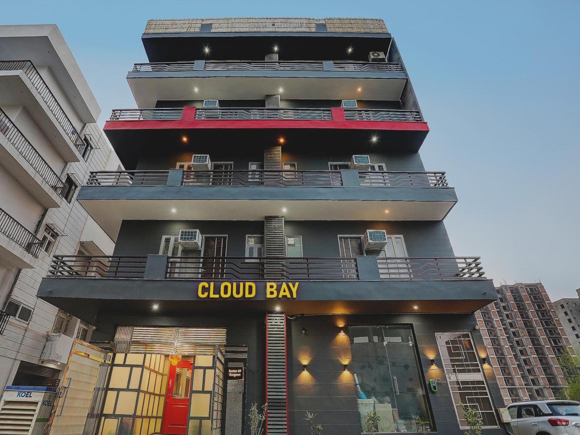 Super Townhouse Cloud Bay, Near Genpact, Sector-69, Gurgaon Hotel Bagian luar foto